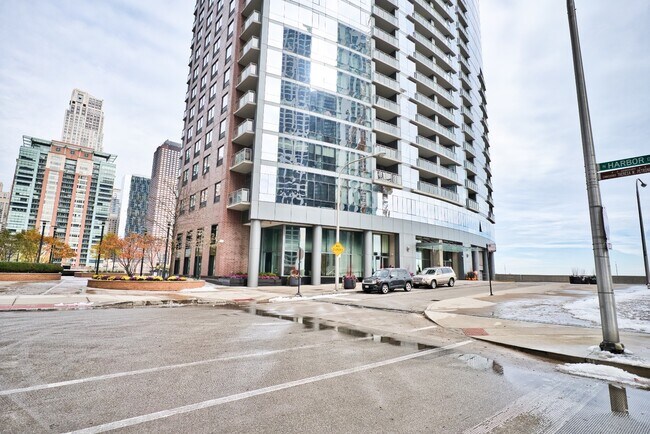 Photo - 450 E Waterside Dr Unit 403