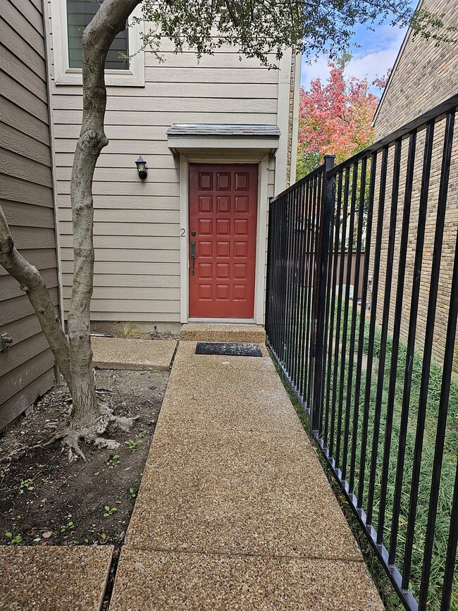 Photo - 5616 Preston Oaks Rd Unit 202