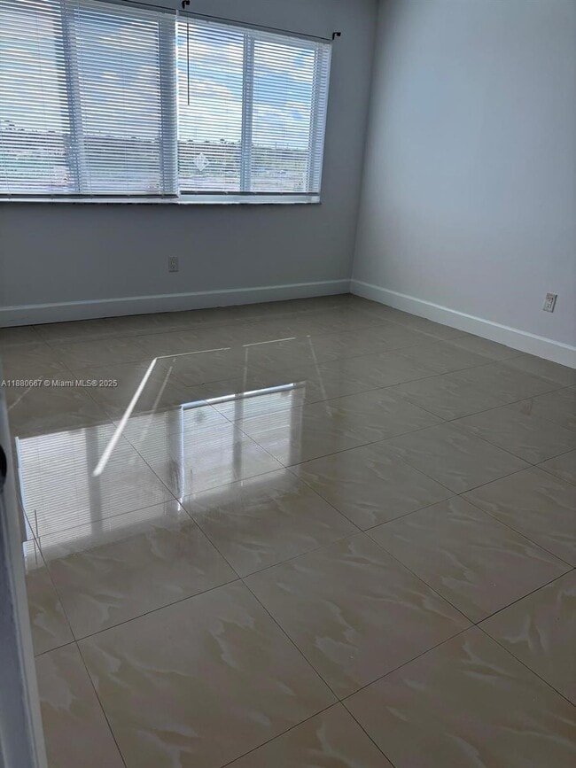 Photo - 14830 Naranja Lakes Blvd Unidad A4F