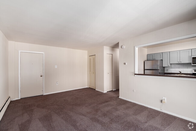 1 habitación, 1 baño - 700 pies cuadrados - Sala de estar - Providence Manor Apartments