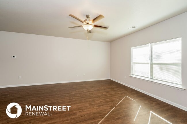 Photo - 145 Clover Ln