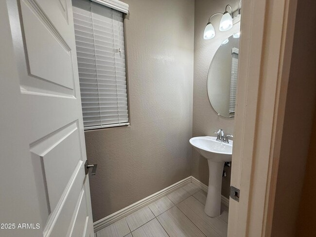 Photo - 4711 E Daley Ln