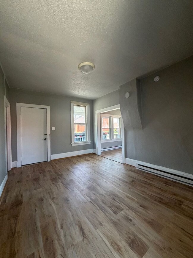 Photo - 907 Forest St Unit 1