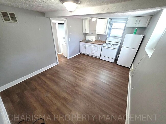 316 E 15th St Unidad 316 E 15th Street #9