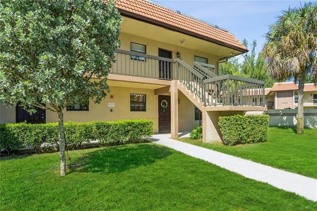 Building Photo - 21915 Lake Forest Cir Unit 106