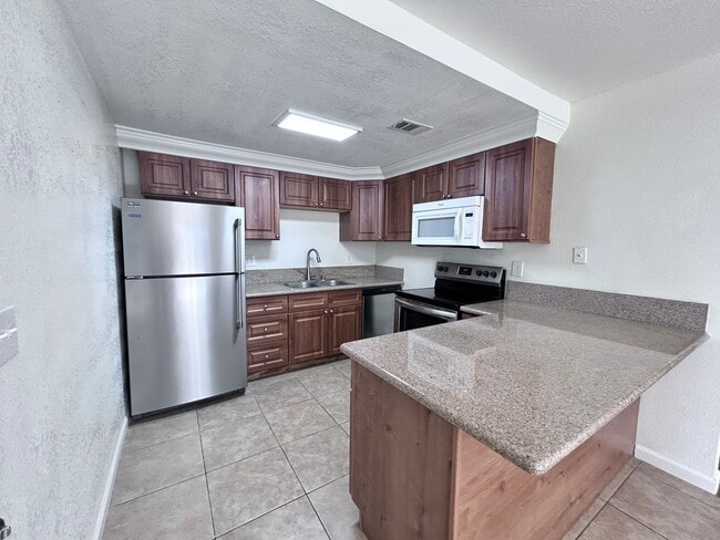 3148-3150 Laurelhurst Drive