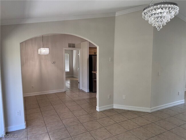 Photo - 3109 32nd St W