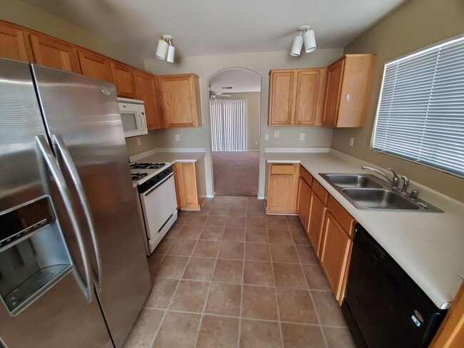 Photo - Great 3 Bedroom, Cul-de-Sac, All Appliances!