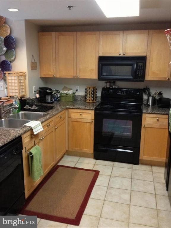 Photo - 777 7th St NW