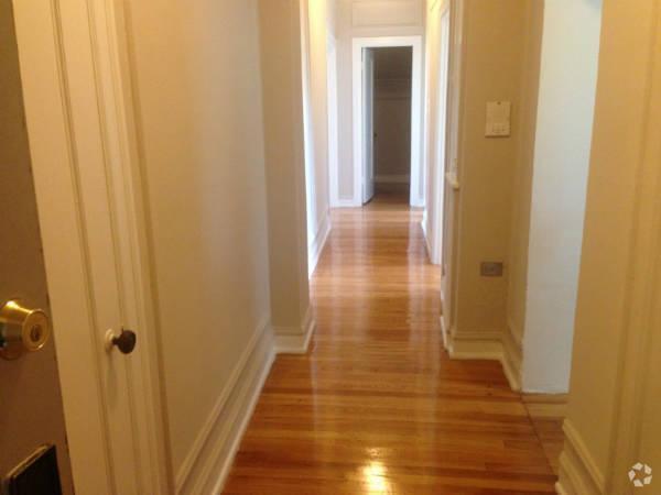 Building Photo - 1 bedroom in CHICAGO IL 60626 Unit 3m Rental