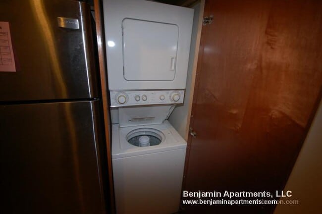 Building Photo - 64 Louis Prang St Unit 1