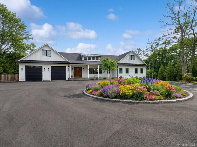 Building Photo - 47 Old Riverhead Rd