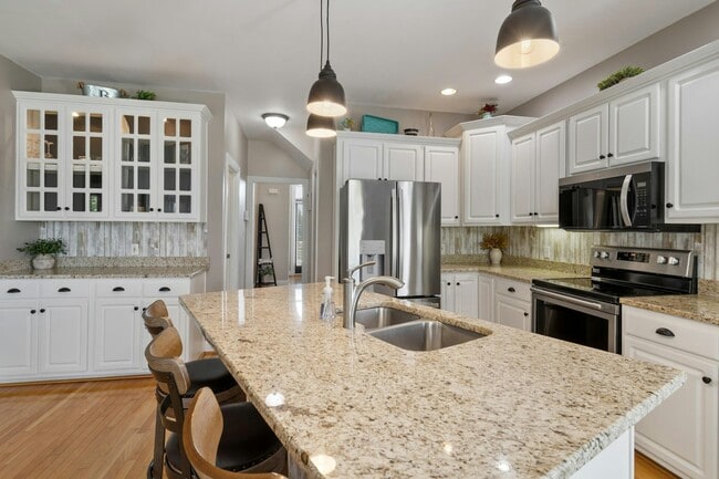 Photo - 42 St Annes Ct