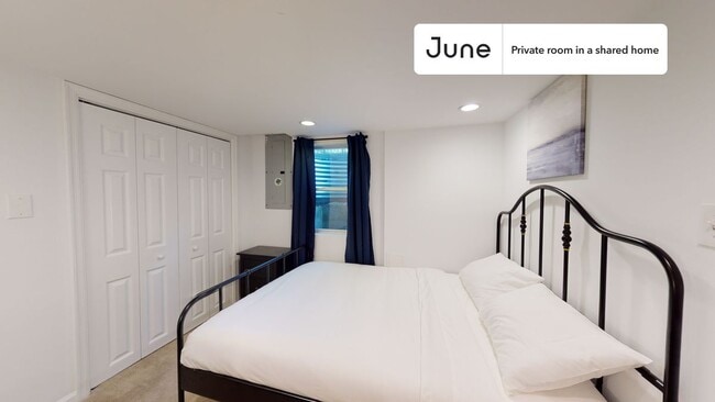 Room in Shared 5 bed/2 bath home in Logan Circle
