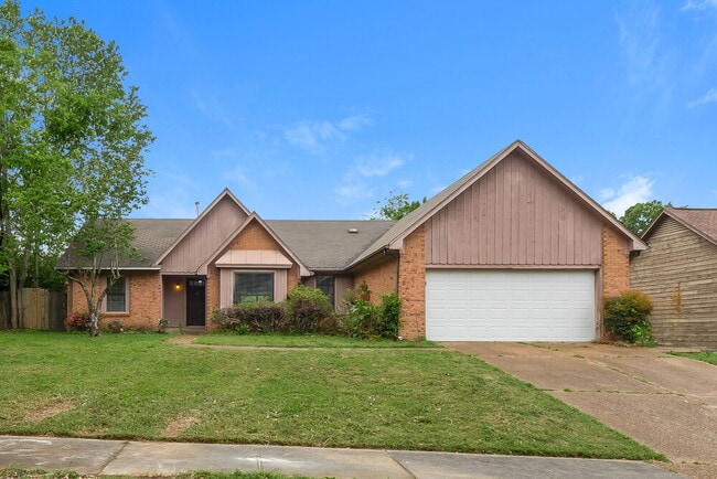 Building Photo - 1031 Dove Hollow Dr