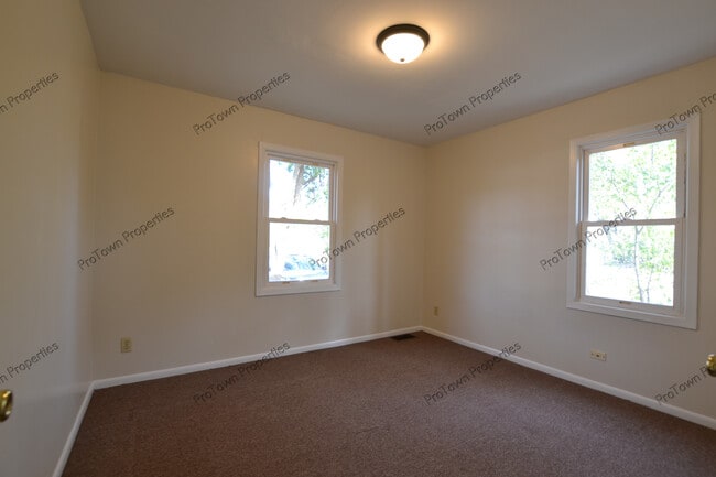 Photo - 1408 Woodruff Rd