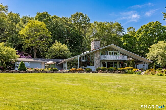 Building Photo - 250 Westledge Dr