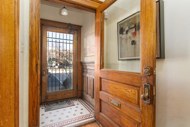 Photo - 1820 Calvert St NW