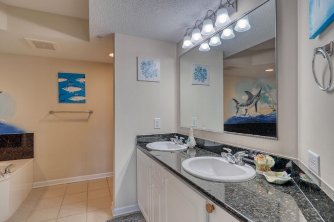 Photo - 2151 Bridge View Ct Unit 3-302B