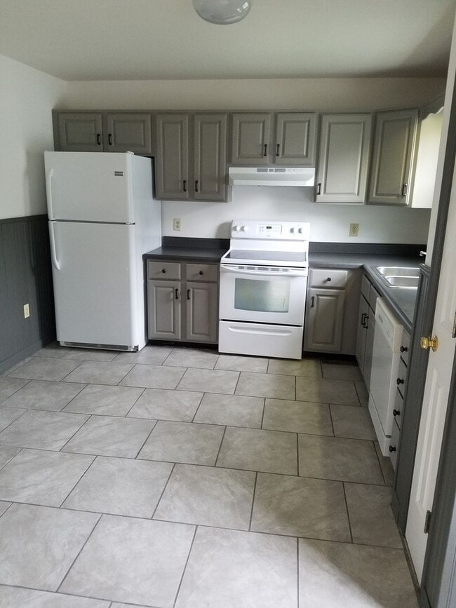 Photo - State College 3 bedroom duplex available August!