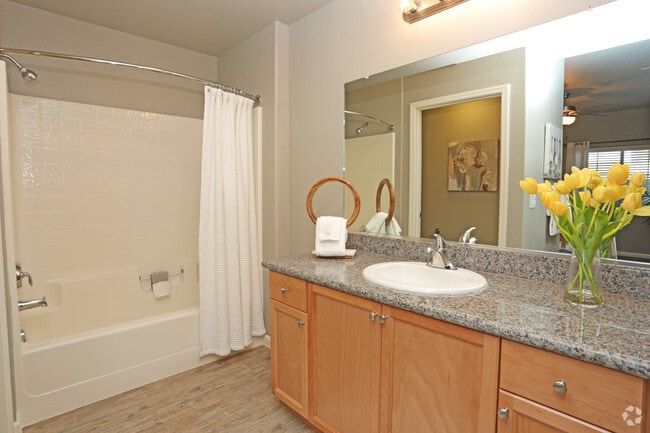 Bathroom - 2 Bedroom