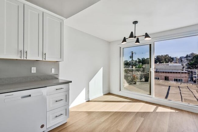 Photo - 750 Bacon St Unit 1