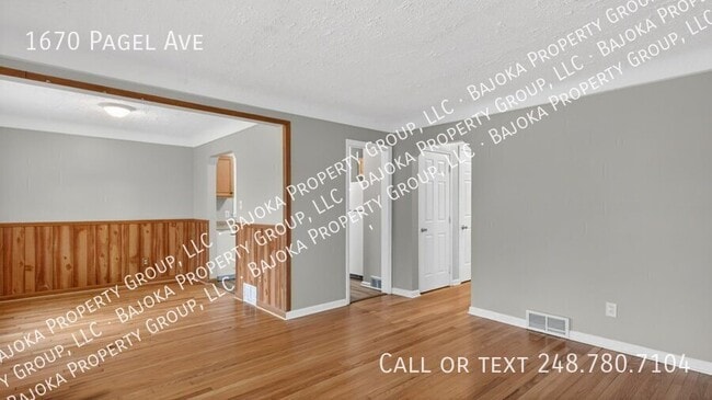 Photo - 1670 Pagel Ave