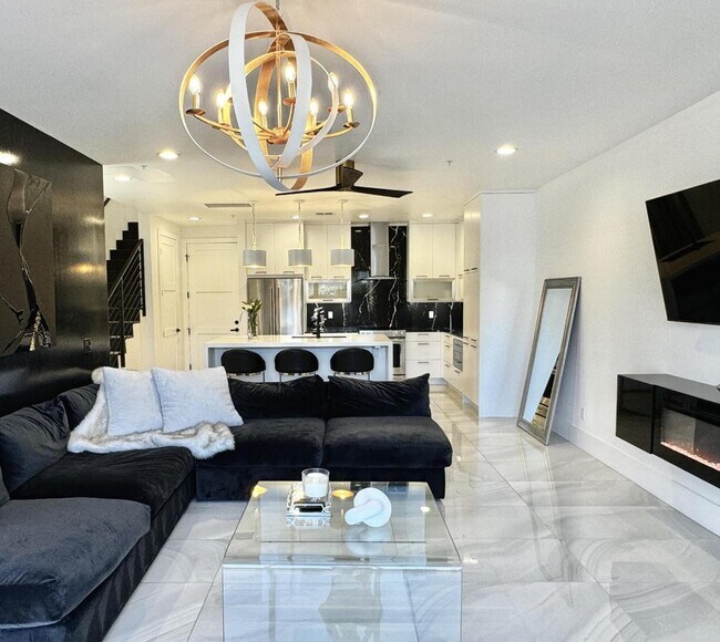 Photo - 3107 N 70th St Unit 1003