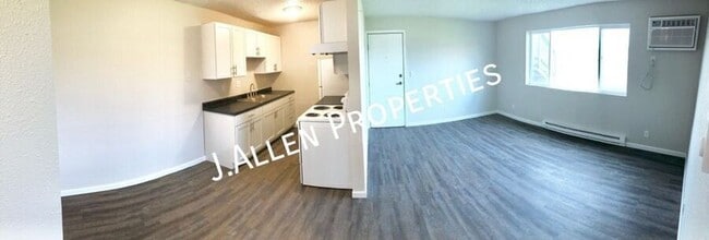 Building Photo - 1805 Parker Cir Unit B