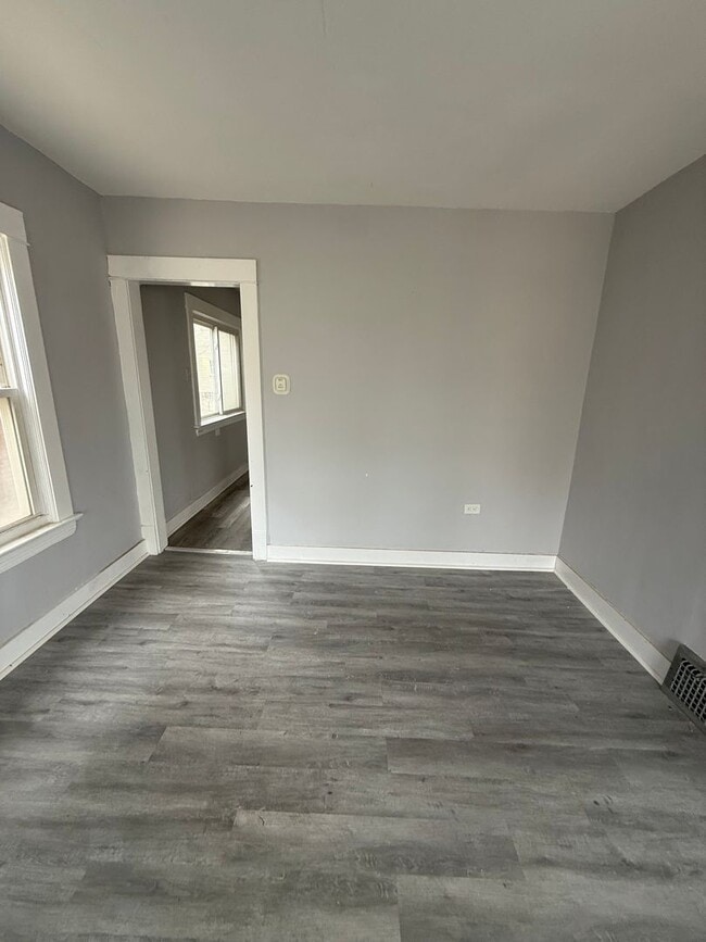 Photo - 15718 Holmes Ave Unit dn