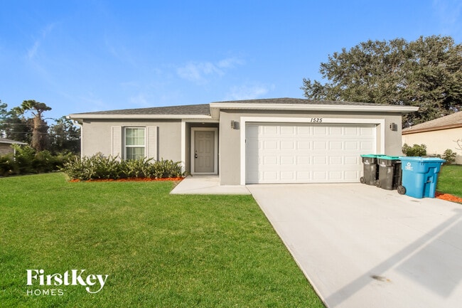 Building Photo - 1525 Talbott St