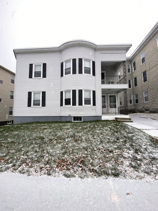 Photo - 356 Chandler St Unit 1