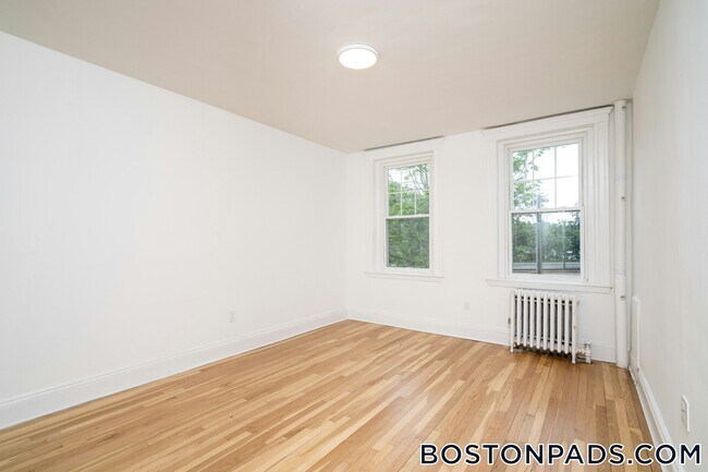 Photo - 288 Chestnut Hill Ave Unit 6