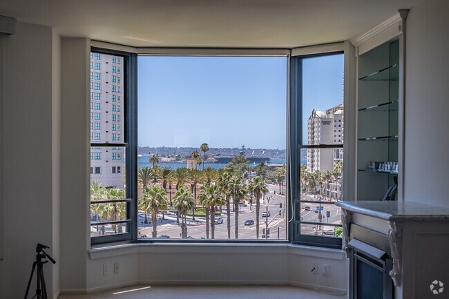 Building Photo - 500 W Harbor Dr Unit 720 Rental