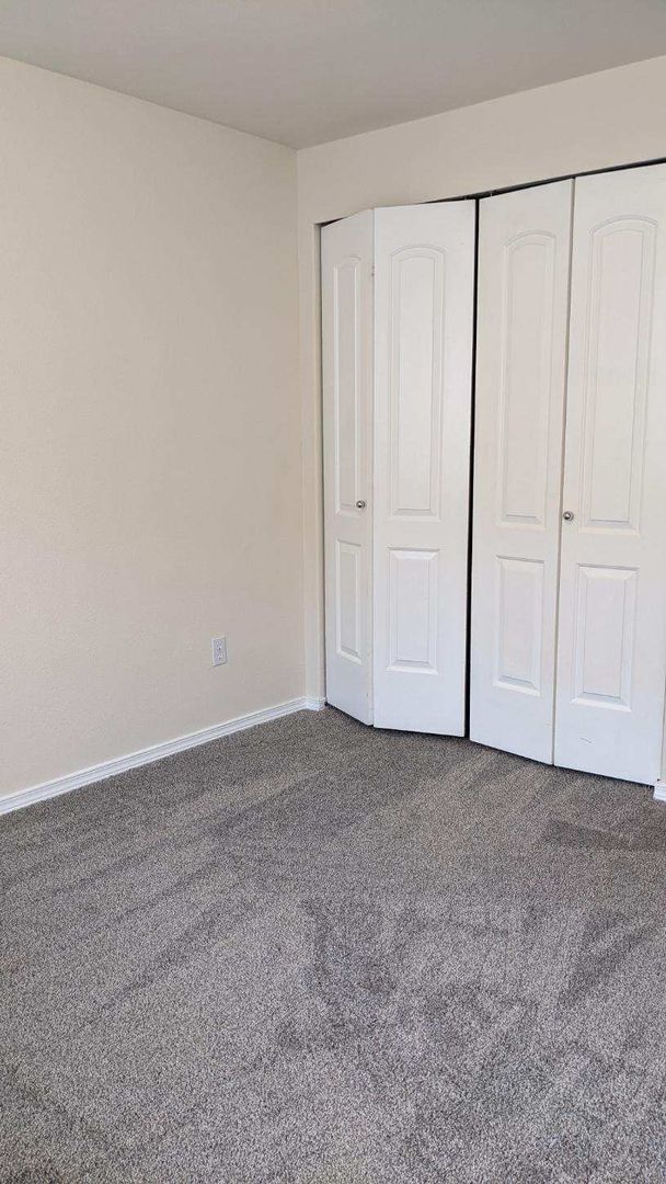 Photo - Spacious 3 bedroom in Lacey!