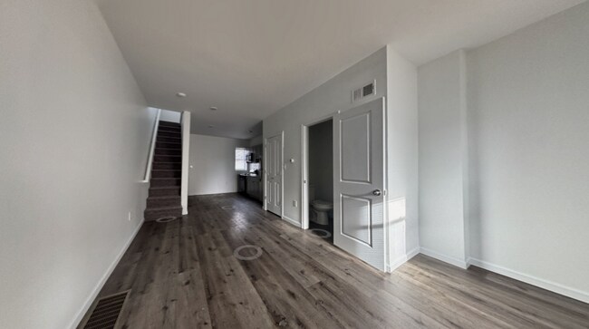 Photo - 5513 Ludlow St