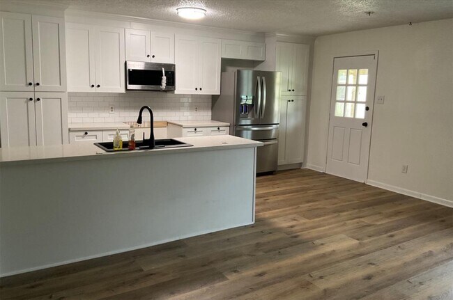 Photo - 2006 Chester St