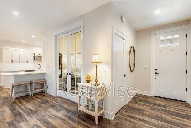 Photo - 2758 NW 23rd Lp