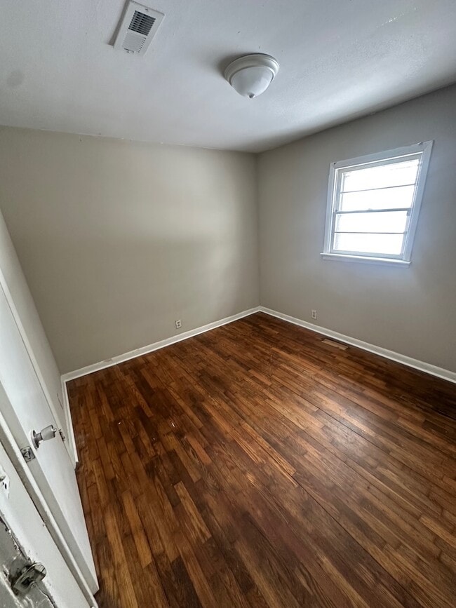 Photo - 1066 Alton Station Rd