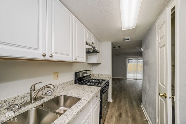 Photo - 9715 Courben Ln