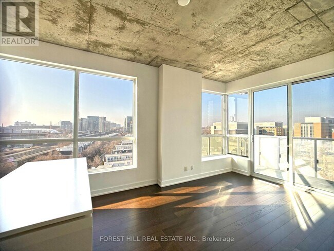 Photo - 1030 King St W Unit 937