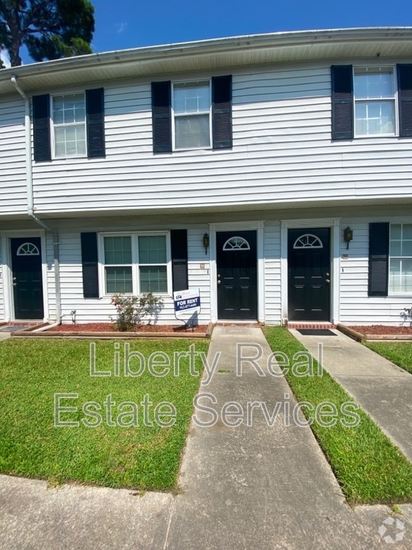 Building Photo - 1100 Pineland Ave Rental