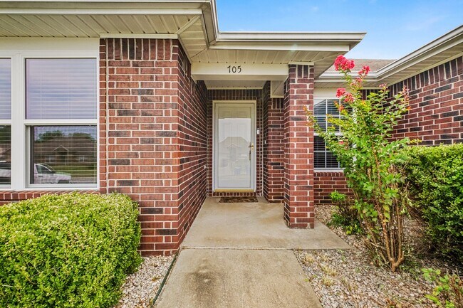 Photo - Great 3 Beds + 2 Baths Home with Solar Panels! Large Covered Patio!