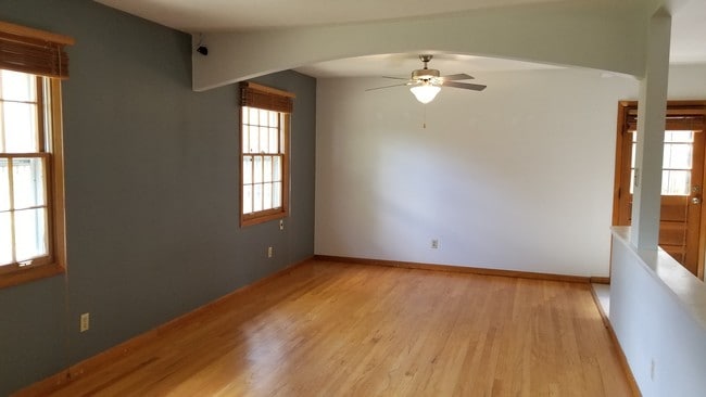 Photo - 904 Dartford Rd SW