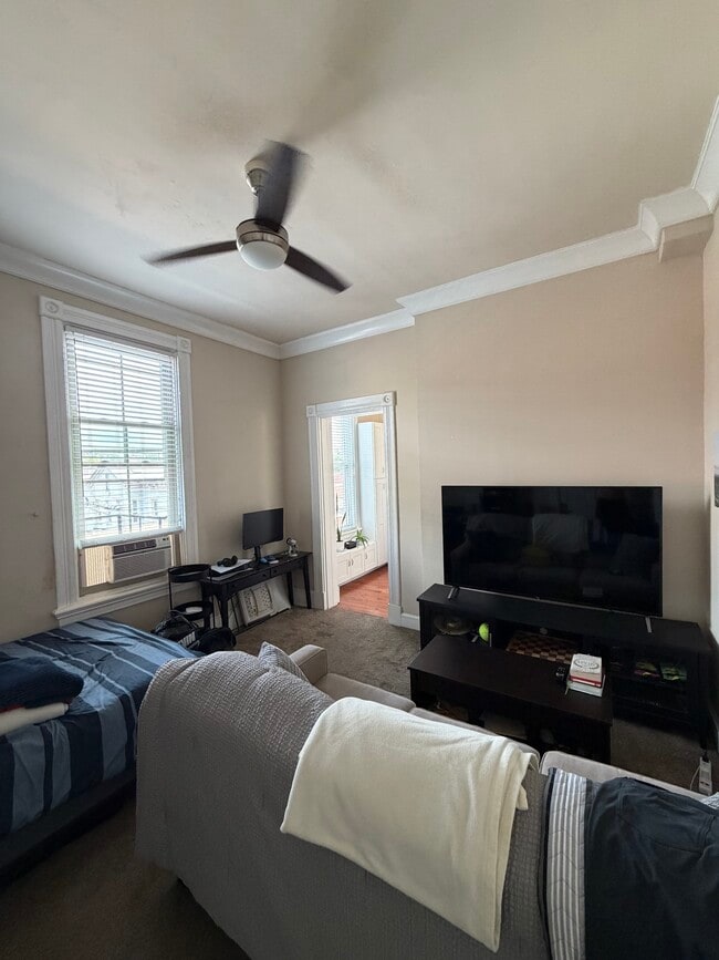1142 Saint Gregory St