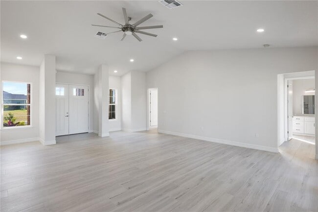 208 SNOWY ORCHID Way
