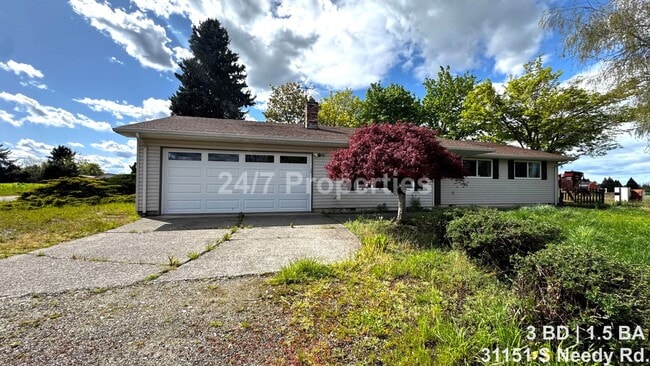 Building Photo - Country Living in Canby - 3 BD | 2 BA Home