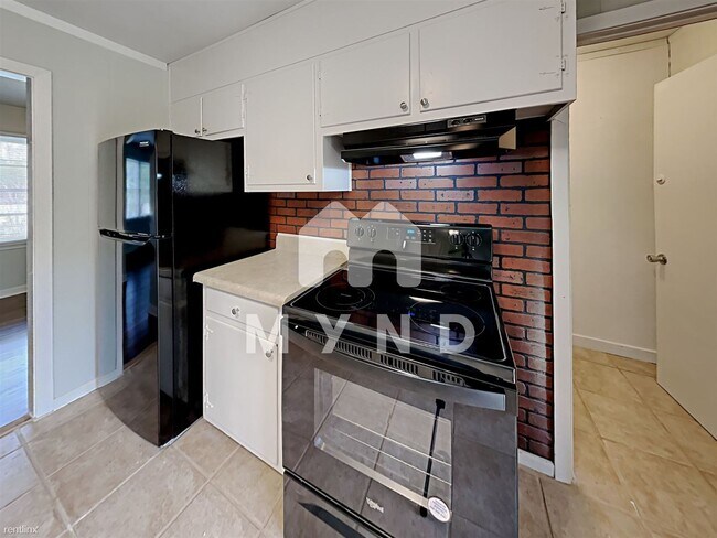 Photo - 3 br, 1.5 bath House - 256 13th Ave NE