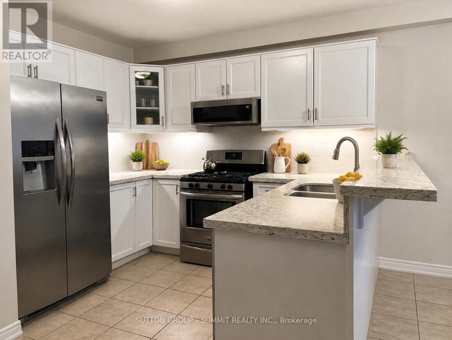 Photo - 910 Knotty Pine Grove