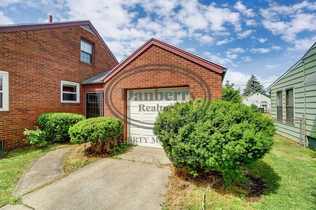 Photo - 347 Darrow Ave